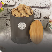 biscuit tins jars