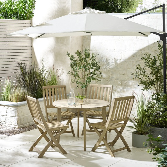 Tari Round Wood Table and 4 Hamburg Wooden Chairs Outdoor Dining Set