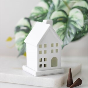 Ceramic House Incense Cone Holder For Aromatic Bliss