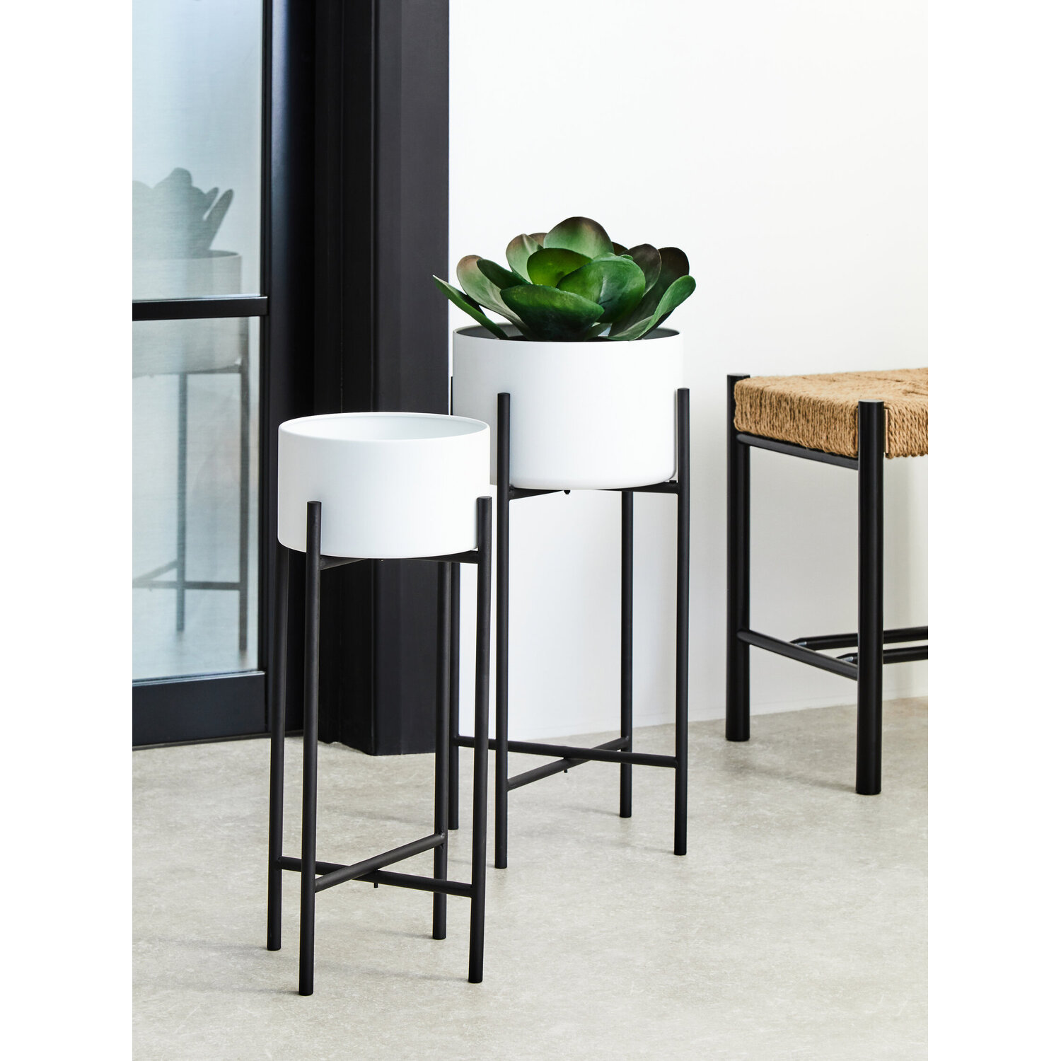 Interiors By Premier Trosa Large White And Black Floor Standing Planter - Black & White