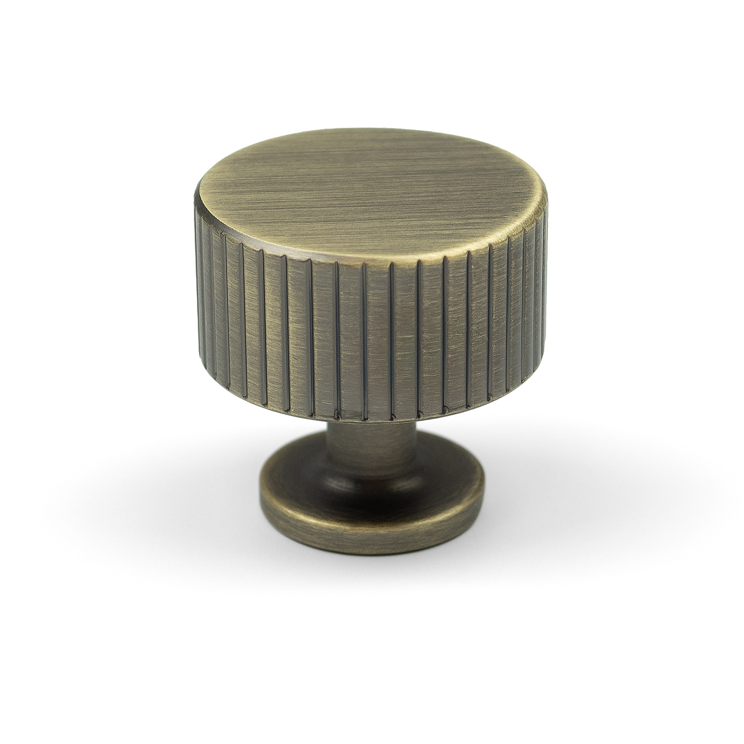 Handle & Home Antique Brass Reeded Detail Cabinet Knob - Image 5