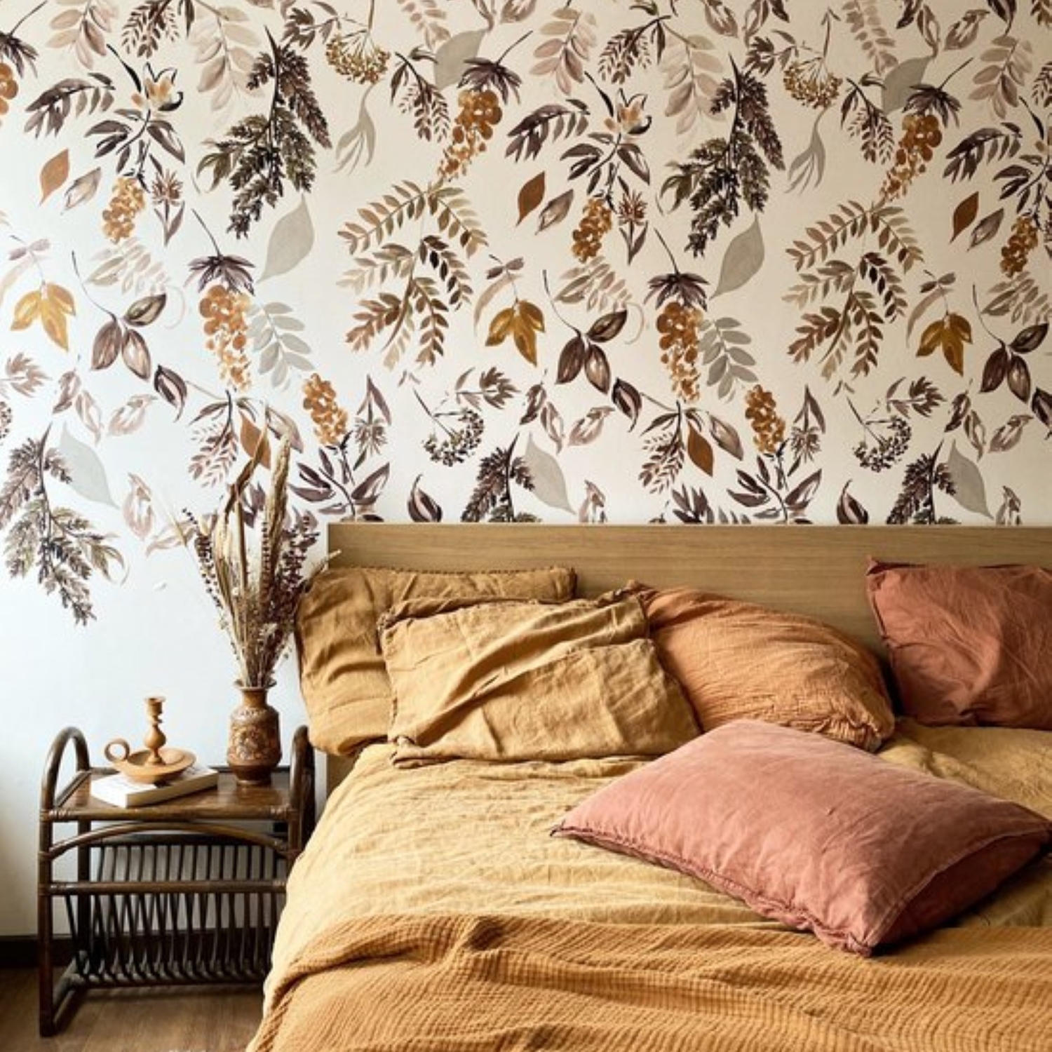 Grandeco Foliage Garland 4 Lane Repeatable Wallpaper Mural - Ochre