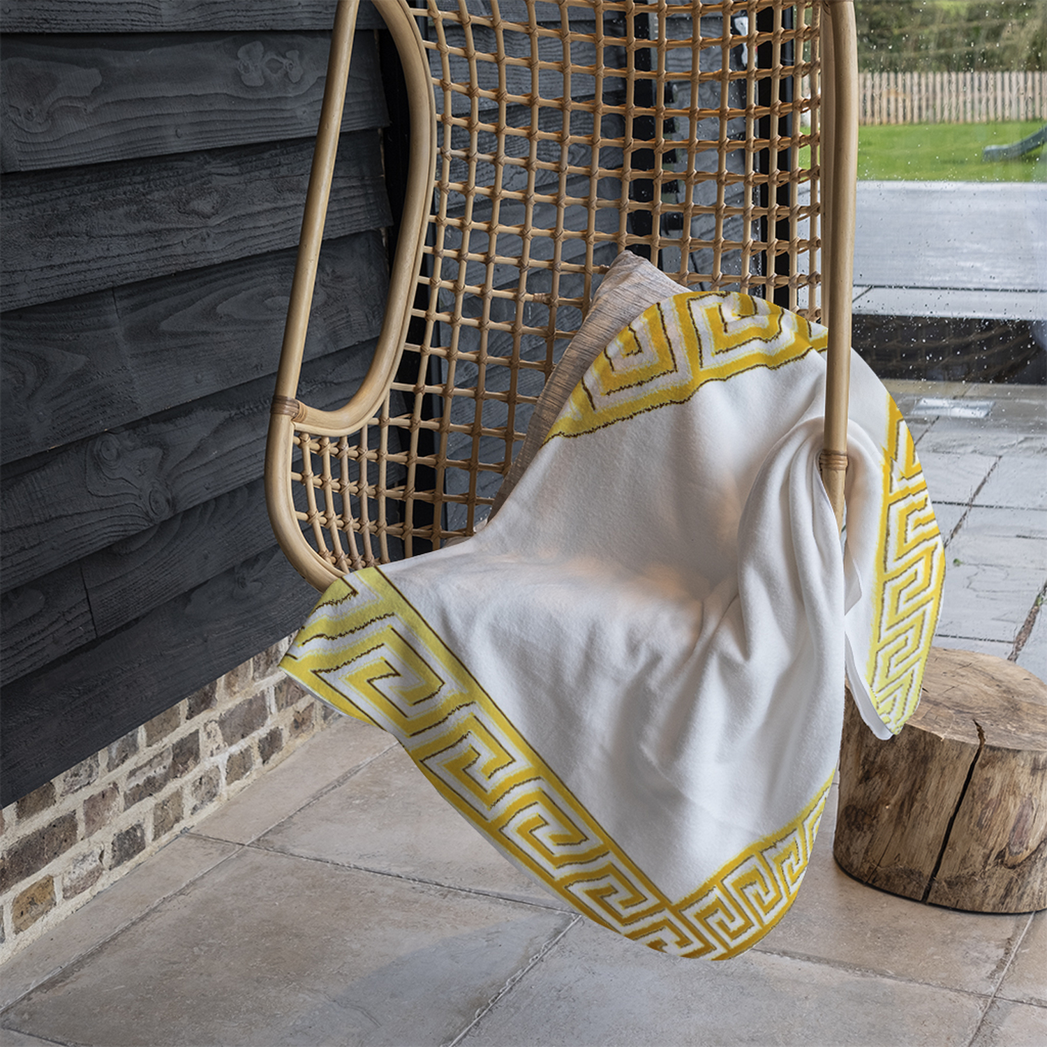 Golden Greek Ornamental Frame Blanket - Gold