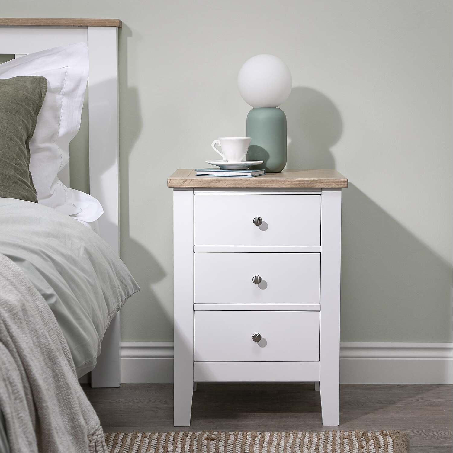 Leines 3 Drawer Bedside Chest - White