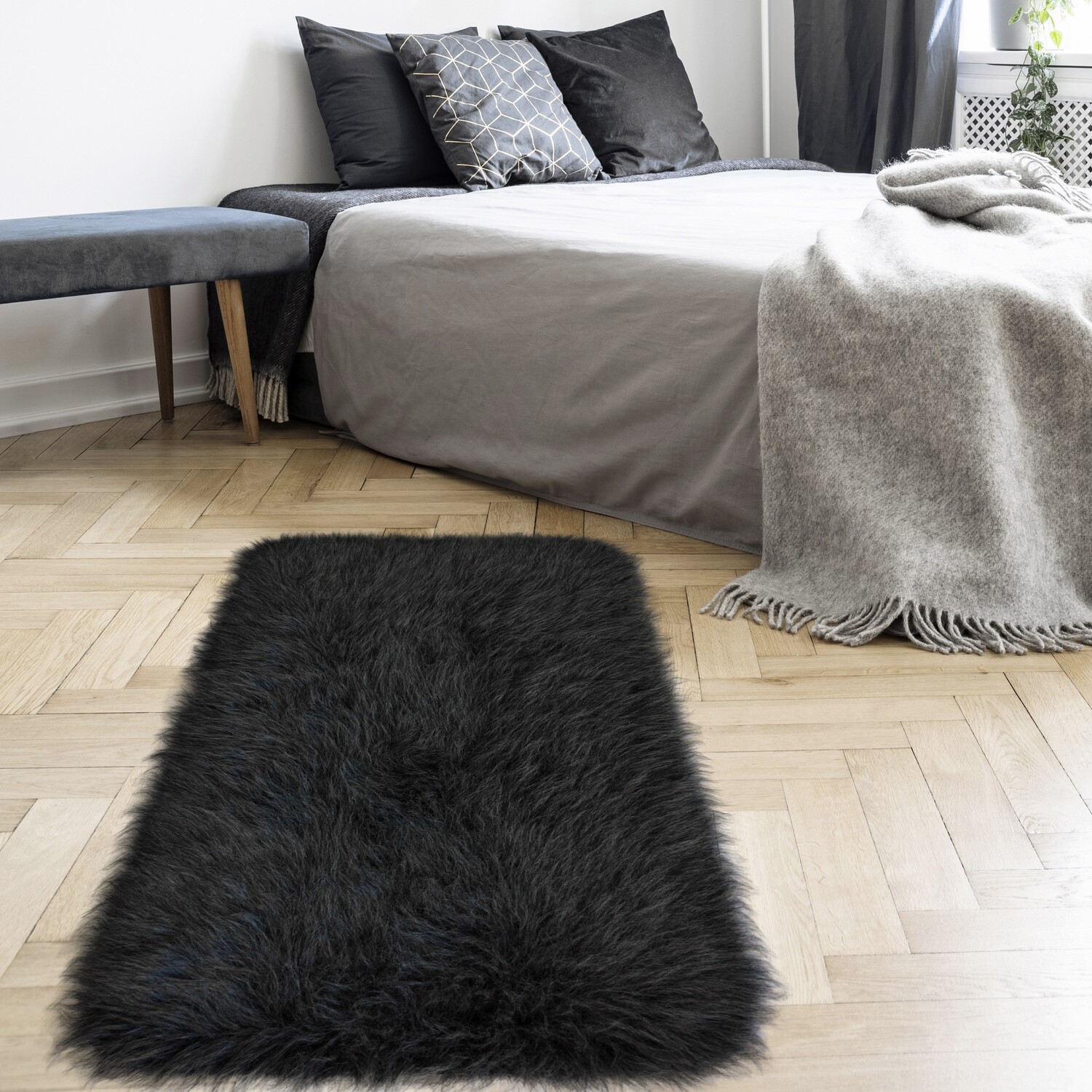 The Rug Wholesaler - Black Fluffy High Pile Faux Fur Sheepskin Rug - Kinsale - Black / 150cm thumbnail