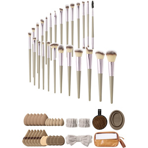 Make-up Brushes and Accessories Kit