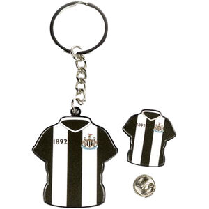 Newcastle United FC Shirt Keyring And Badge Set