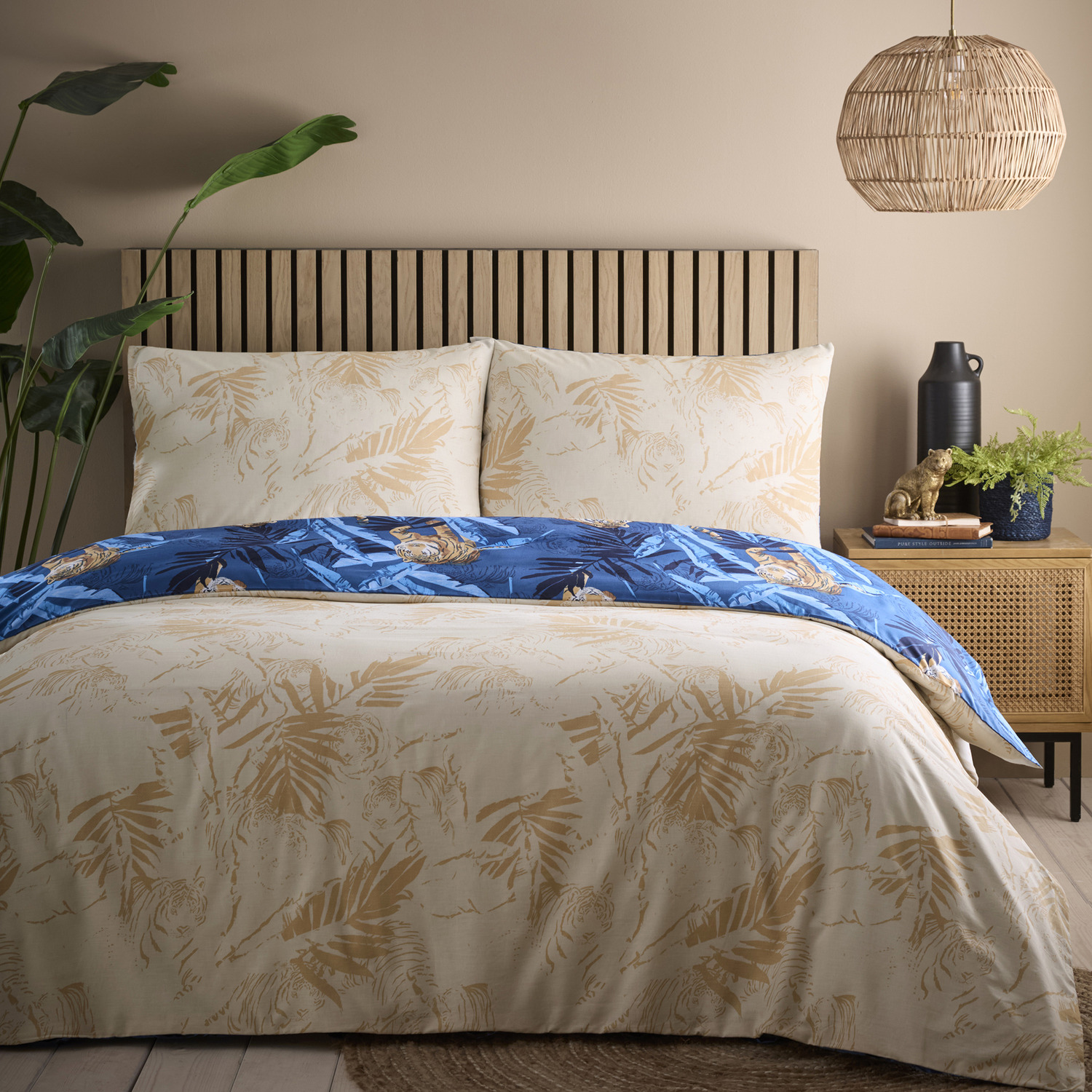 Charlotte Thomas Tiger Bed Duvet Cover And Pillowcase Set - Tiger Double Bed Duvet Set