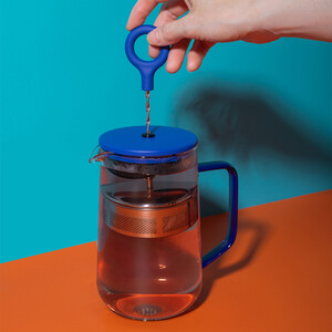 La Cafetire 'Gyro' 4 Cup Glass Spinning Tea Infuser with Blue Lid, 1.25L