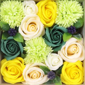 Spring Celebrations Soap Flower Gift Box Yellow & Green