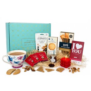 Everyday Hamper Box Gift Set Sweet Savoury Treats