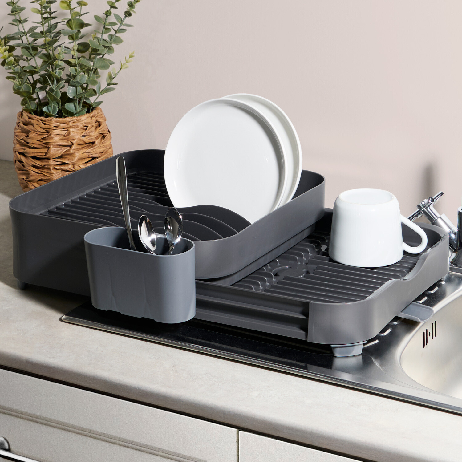 Kitchen Master Expanding Dish Rack - Grey