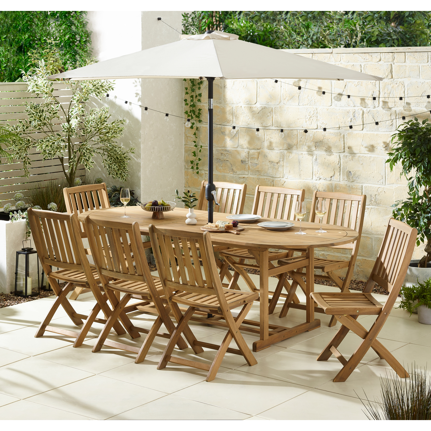 Hamburg 8 Seat Extending Table Garden Dining Set - Natural