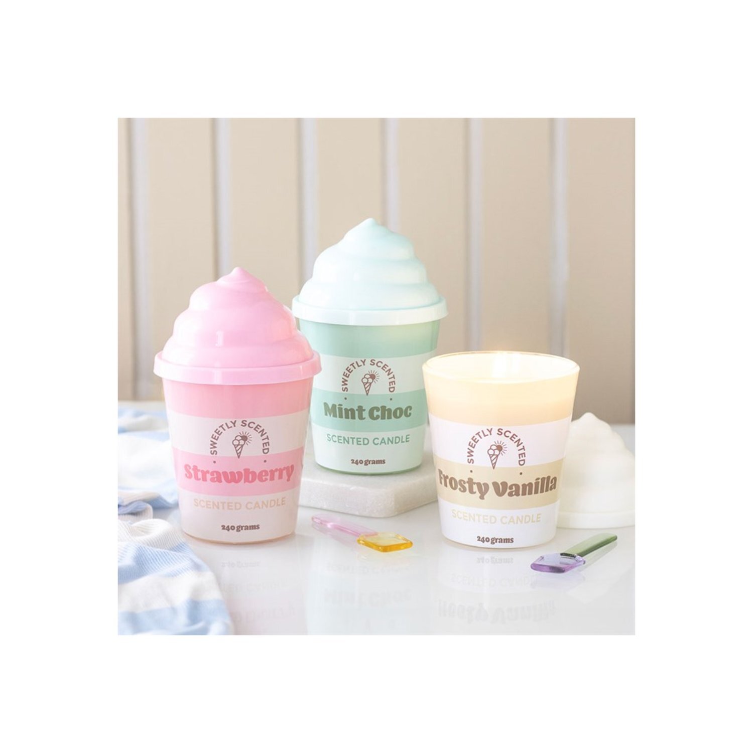 Mint Choc Ice Cream Scented Candle Retro Green Ceramic Tub - Cream