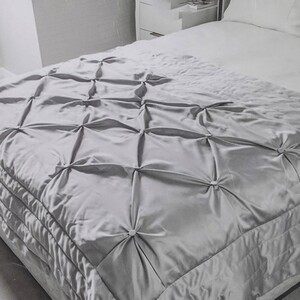 Voltico Buttoned Quilted Soft Touch Bedspread