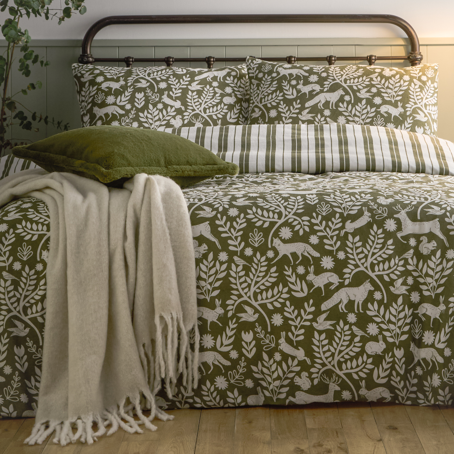Skandi Woodland Brushed Cotton Duvet Cover Set - Thyme Green King
