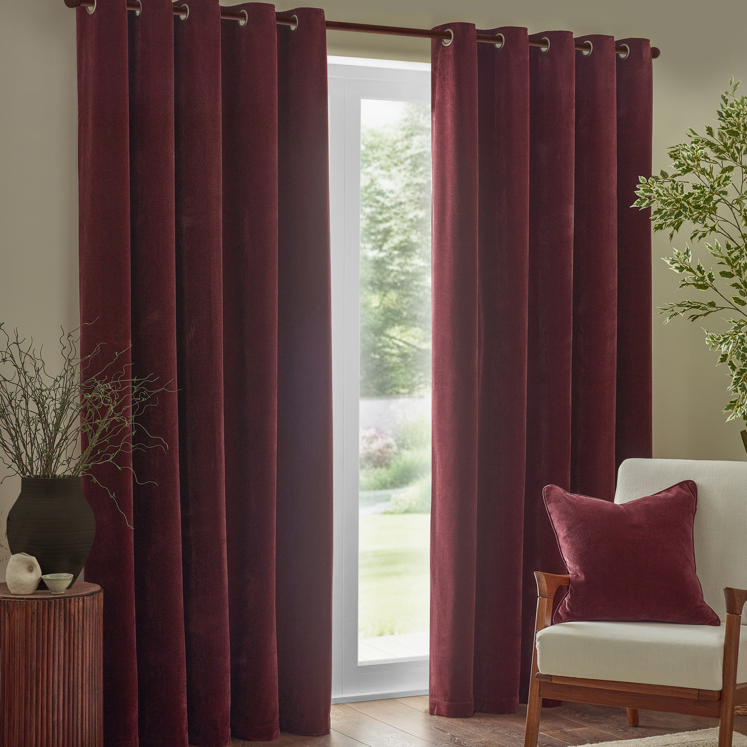 Heavy Chenille Velvet Room Darkening Eyelet Curtains - Beetroot / 137cm / 168cm