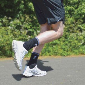 Mens Retro Stripe Cotton Sports Socks in White & Black