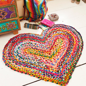 Chindi Recycled Cotton Braided Heart Shaped Rug