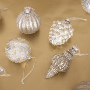 Charles Bentley Set of 12 Champagne Glass Christmas Baubles