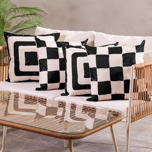 4PK Cushion x2 Checkerboard Mono, x2 Target Mono