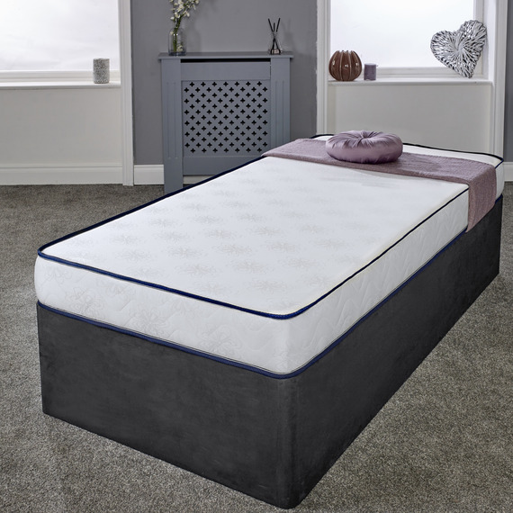 Black and White Flattop Budget Mattress
