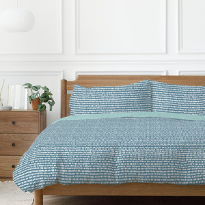 Arri Reversible Duvet Cover and Pillowcase Set