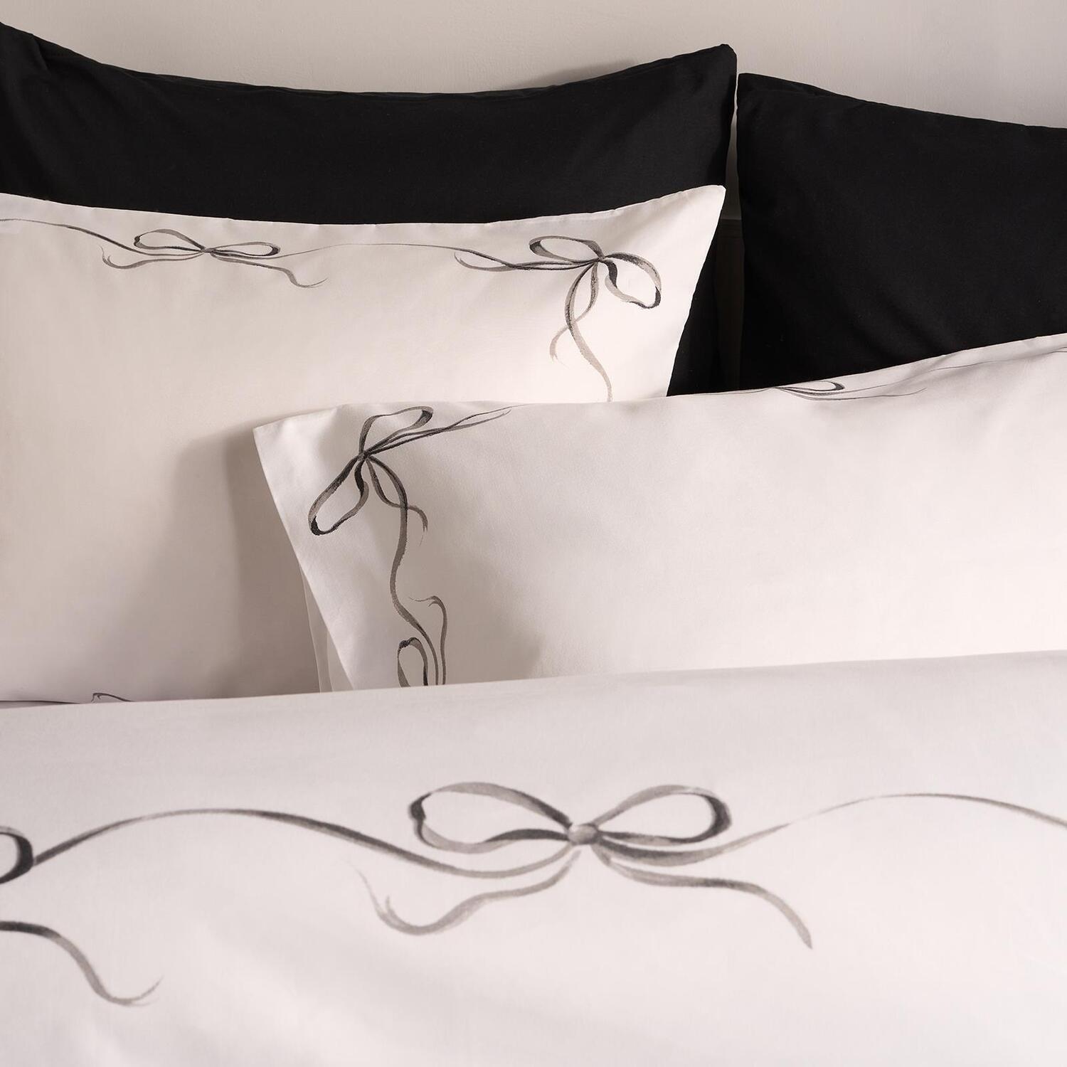 OHS Bow Border Bedding Set Microfibre Duvet Cover with Pillowcase in Black | Size: Double