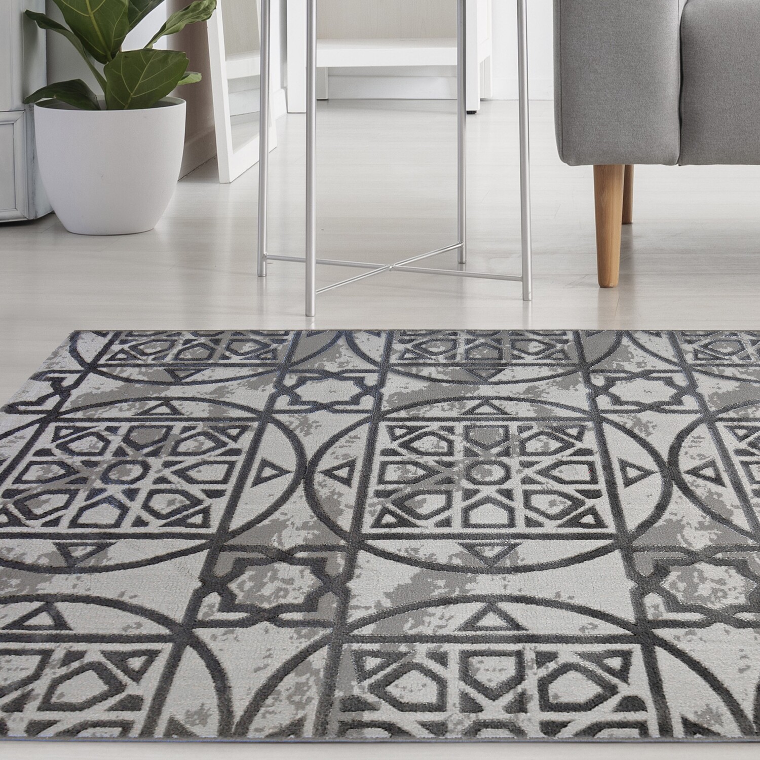 The Rug Wholesaler - Grey Moroccan Print Shrink Yarn Living Room Rug - Holm - Pink / 150cm thumbnail
