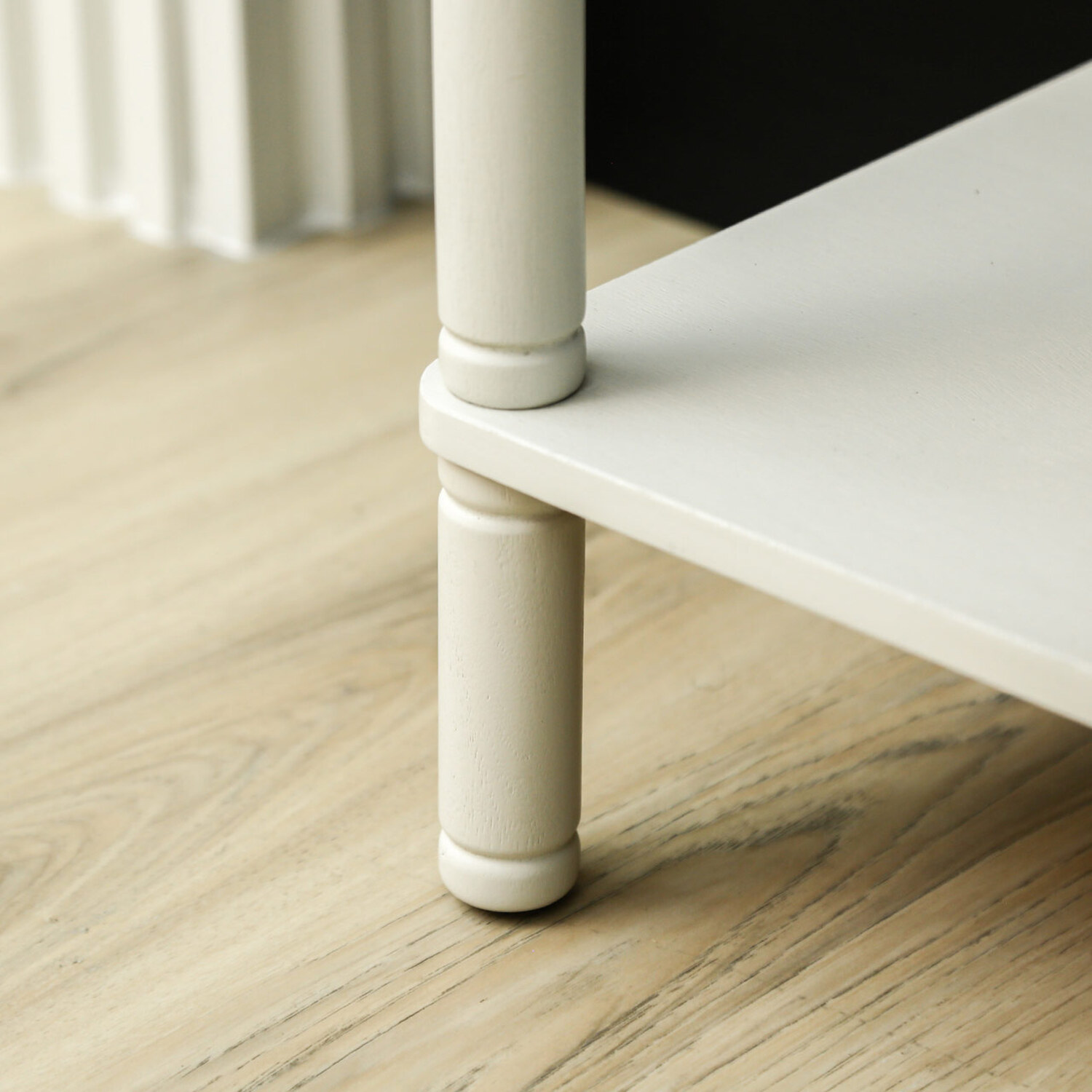 Vanity Living Medium 2-drawer Console Table - White
