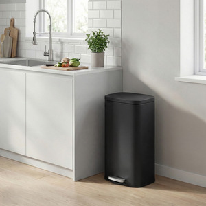 SONGMICS 30L Pedal Bin with Soft-Close Lid