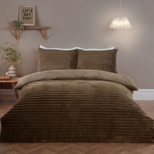 Colorado Faux Fur Duvet Set