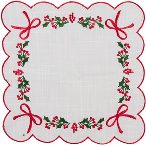 Pack of 4 Bow and Mistletoe Scallop Napkins