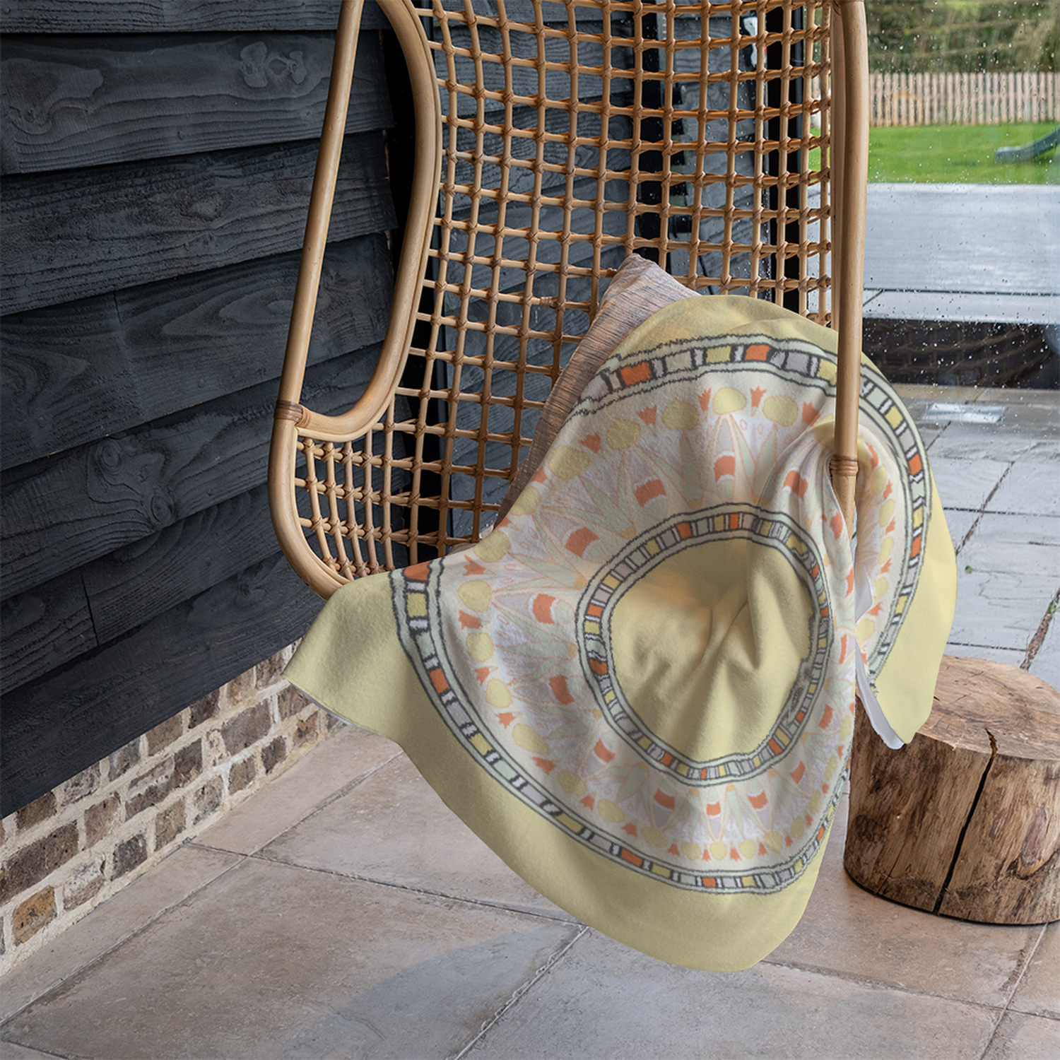 Yellow Circle Ornament Round Frame Blanket - Yellow