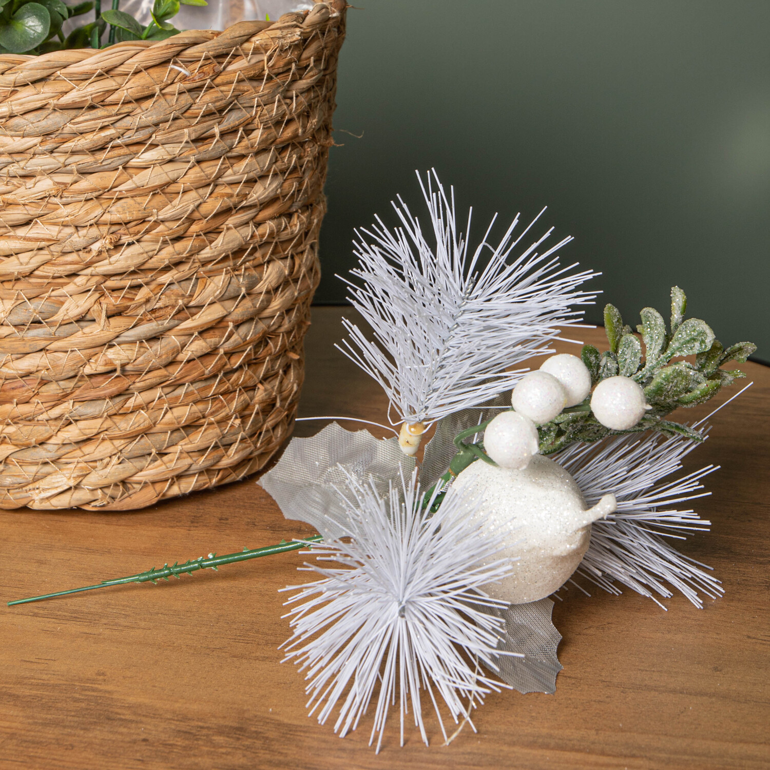 B&Q -  Set Of 6 19Cm Christmas Pick Decoration With White Apple And Pear - Image 3