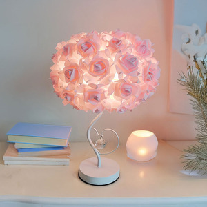 Rose Tree-Shaped Table Lamp