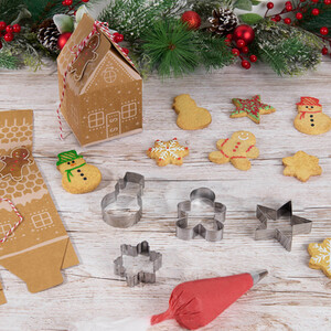 38 Piece Christmas Baking Gift Set