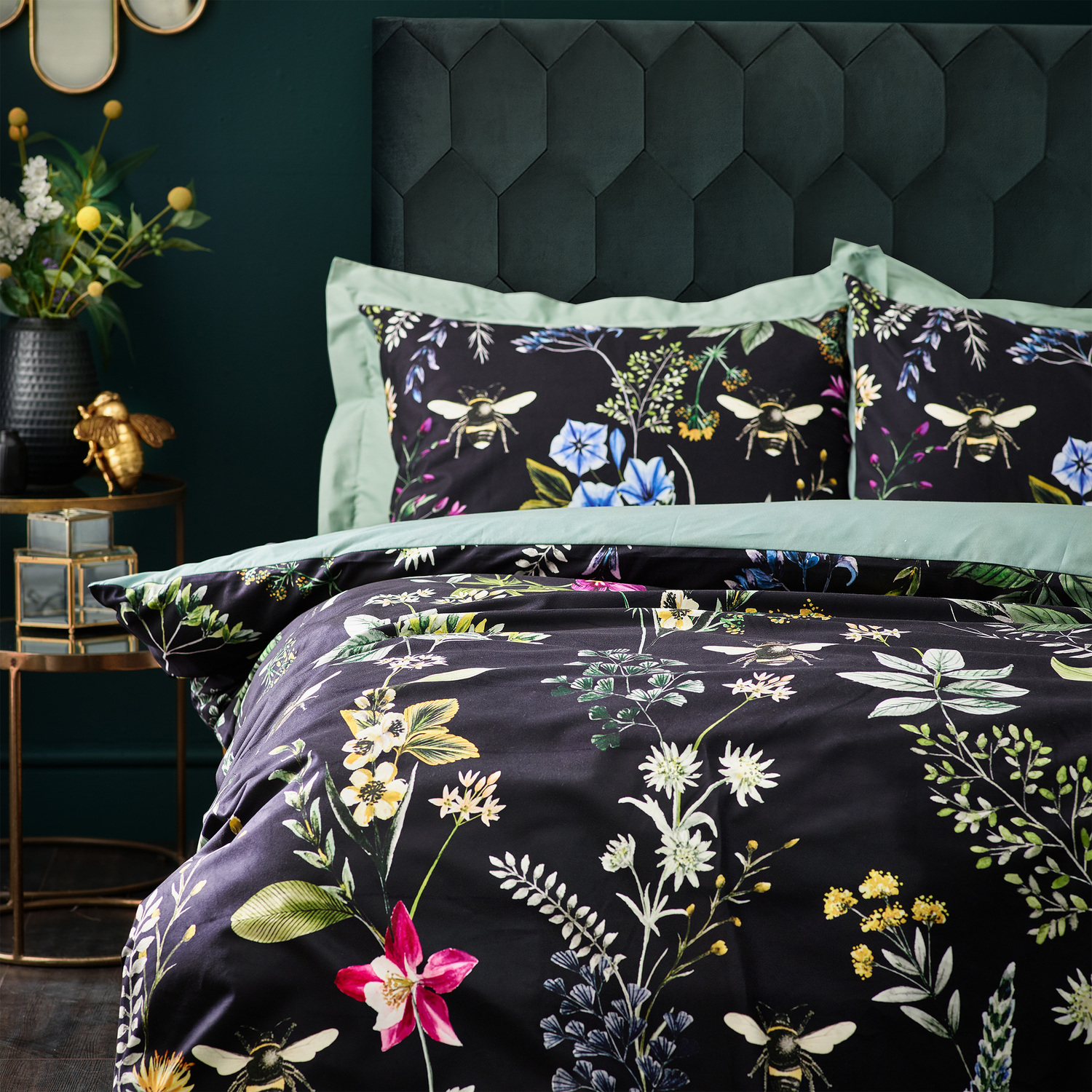 Midnight Bee Floral Velvet Duvet Cover Set - Black Superking