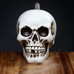Skull Backflow Incense Burner - Mesmerizing Smoke Cascade