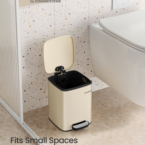 SONGMICS Kitchen Bin, 1.6-Gallon (6 L) Trash Bin, Stainless Steel Pedal Bin