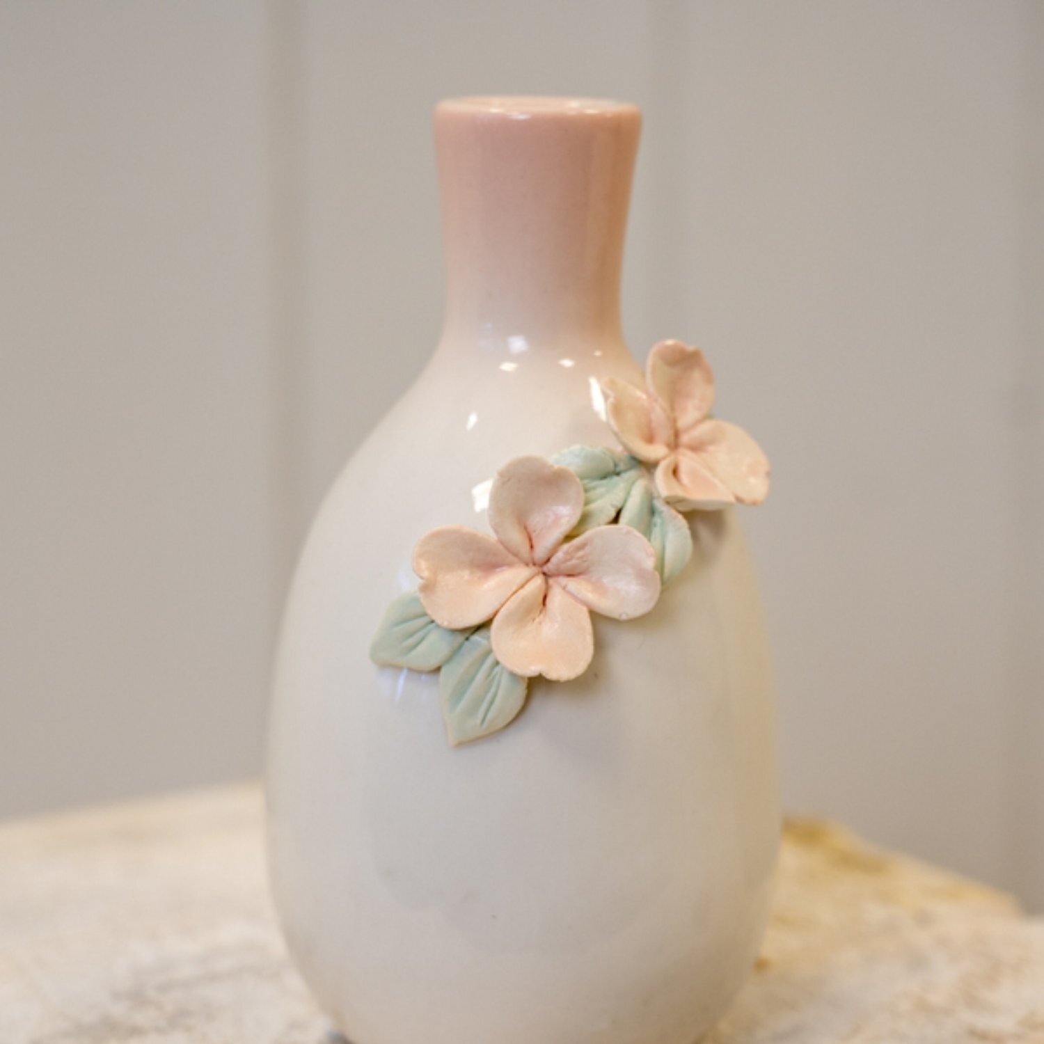 Kdmd Contemporary Pink Floral Vase For Home Decor - Pink