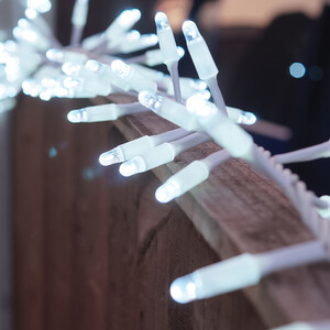 Cluster Lights White Rubber IP65 5m 250 LED CW