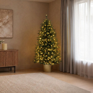 5ft Pre-Lit Hilton Potted Christmas Tree