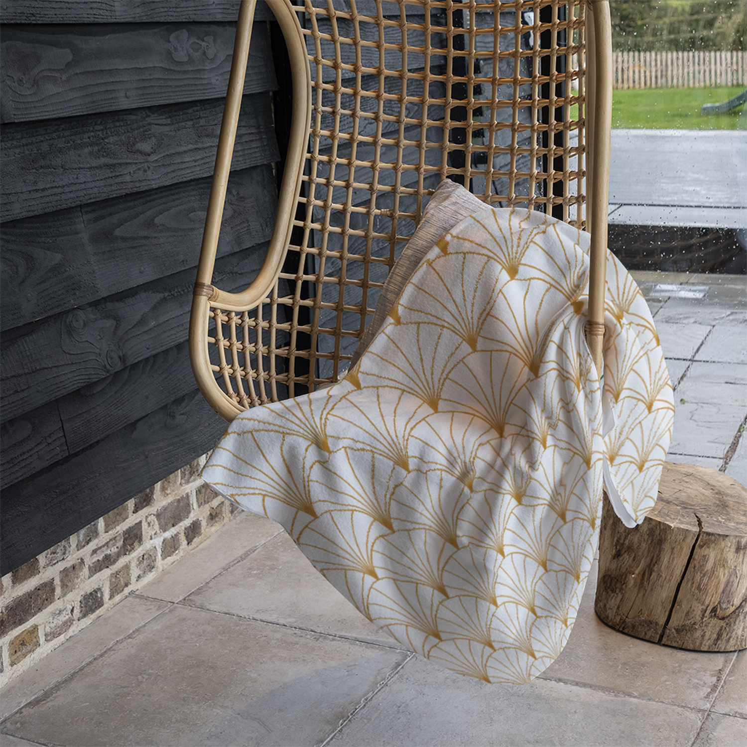Gold Shells Blanket - Gold