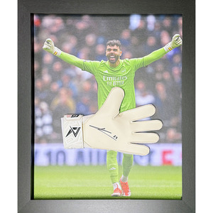 David Raya Signed and Framed Arsenal Goalkeepers Glove