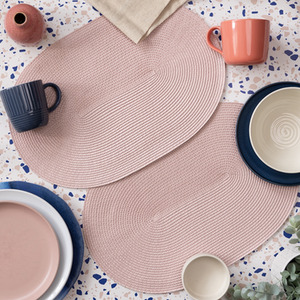dc fix Blush Eco-Line Wipe Clean Oval Weave Placemats Set of 4
