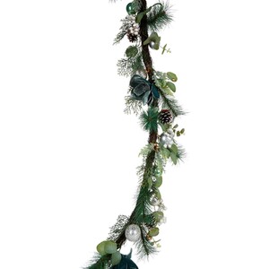 Emerald Magnolia Garland