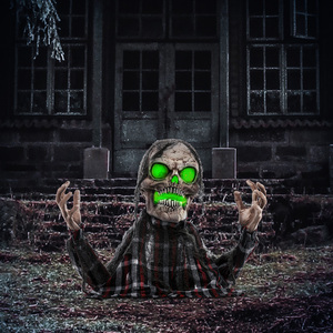 HOMCOM Groundbreaker Skeleton, Outdoor Halloween Animatronic Prop with Light