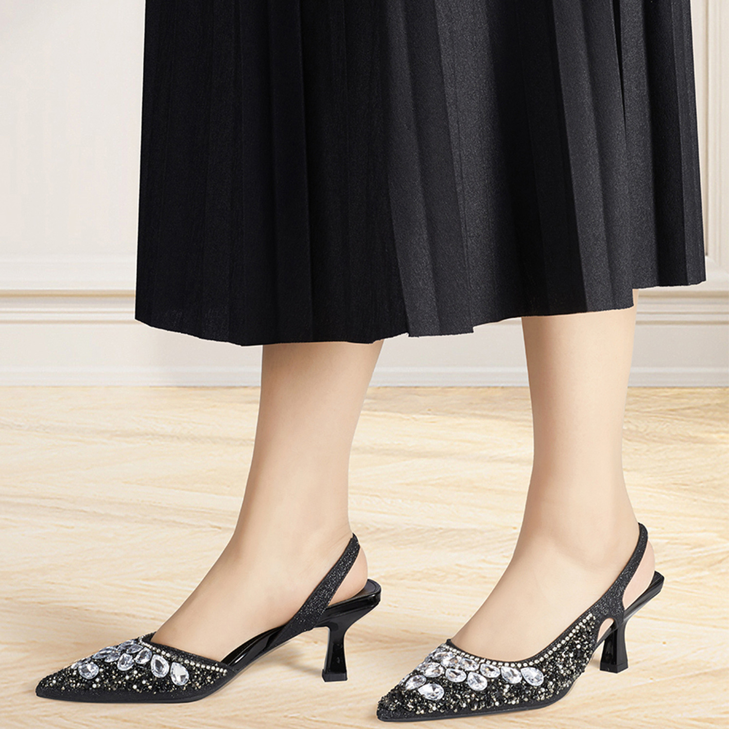 Heels Pointed Toe Slingback with Rhinestone Detail - Black / 5