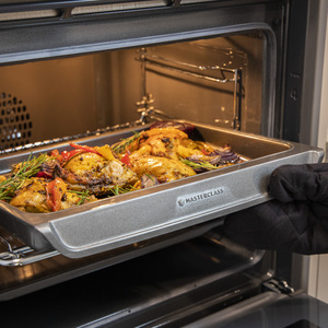 MasterClass Smart Stack Non-Stick 40.5cm x 31cm Baking Tray
